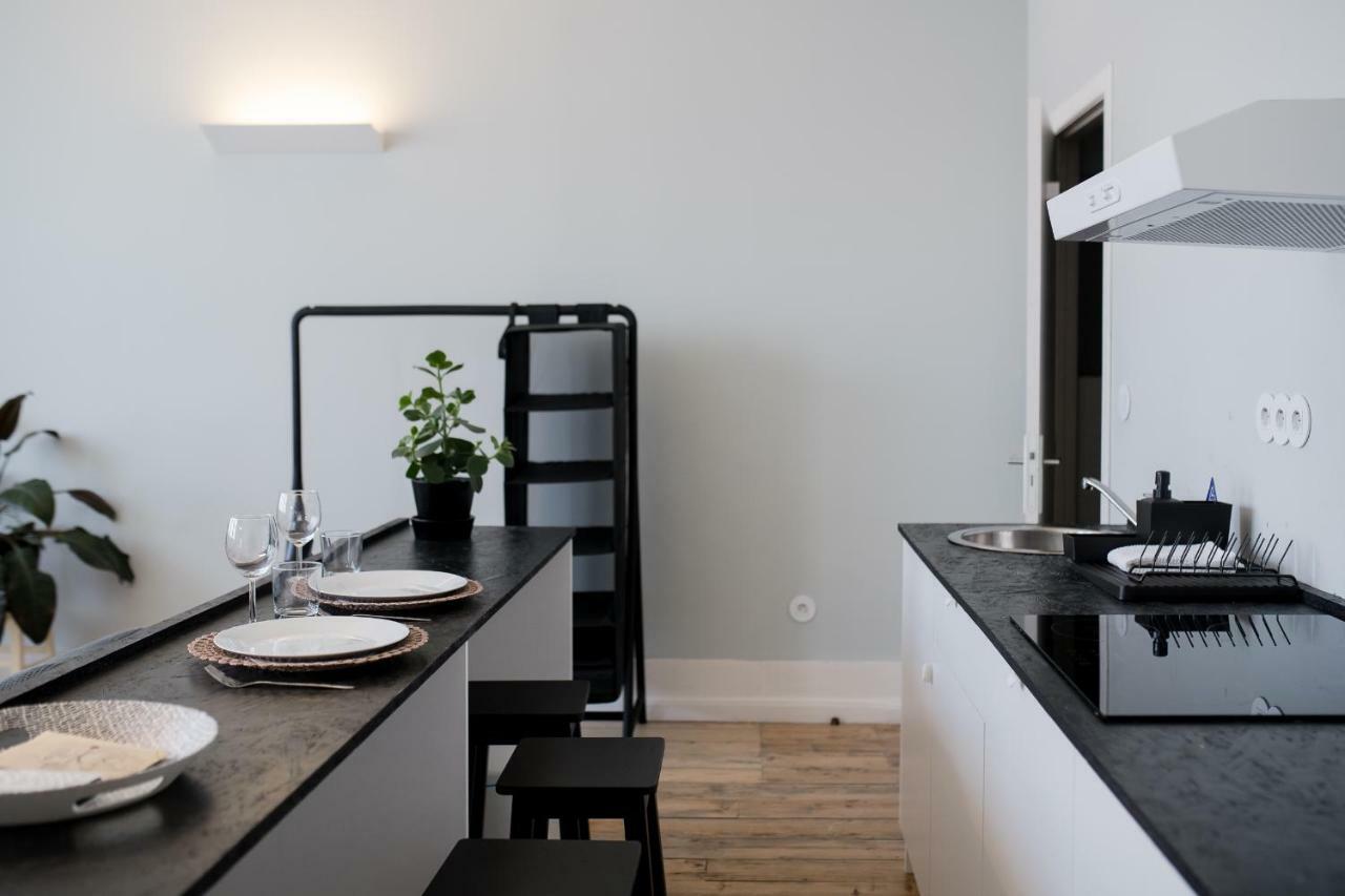 Baixa24 •P2R• Bright Apt In Vibrant Downtown ปอร์โต ภายนอก รูปภาพ