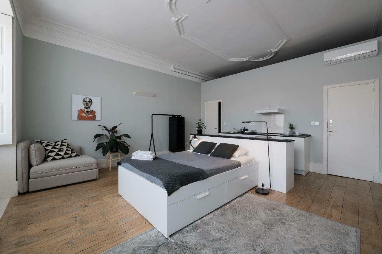 Baixa24 •P2R• Bright Apt In Vibrant Downtown ปอร์โต ภายนอก รูปภาพ