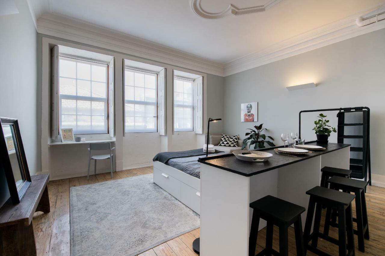Baixa24 •P2R• Bright Apt In Vibrant Downtown ปอร์โต ภายนอก รูปภาพ