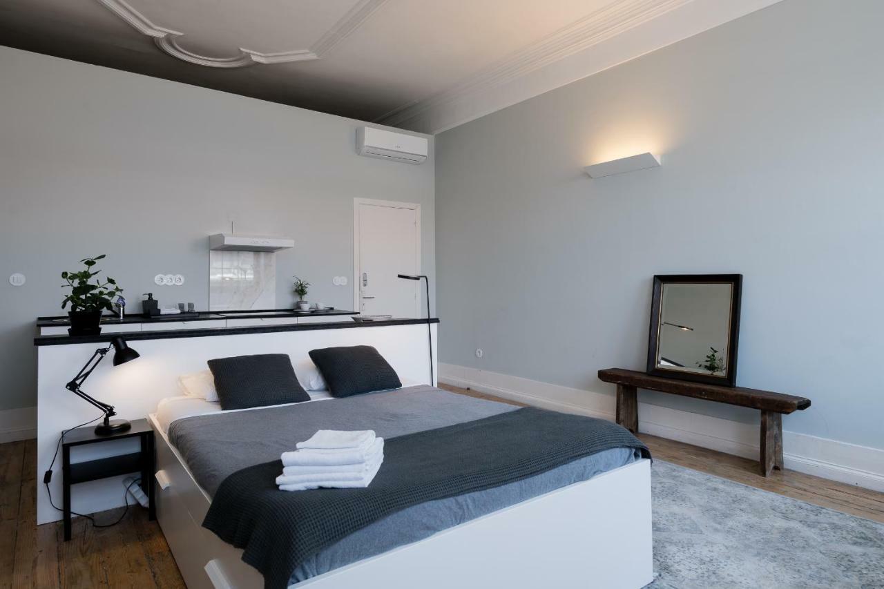 Baixa24 •P2R• Bright Apt In Vibrant Downtown ปอร์โต ภายนอก รูปภาพ