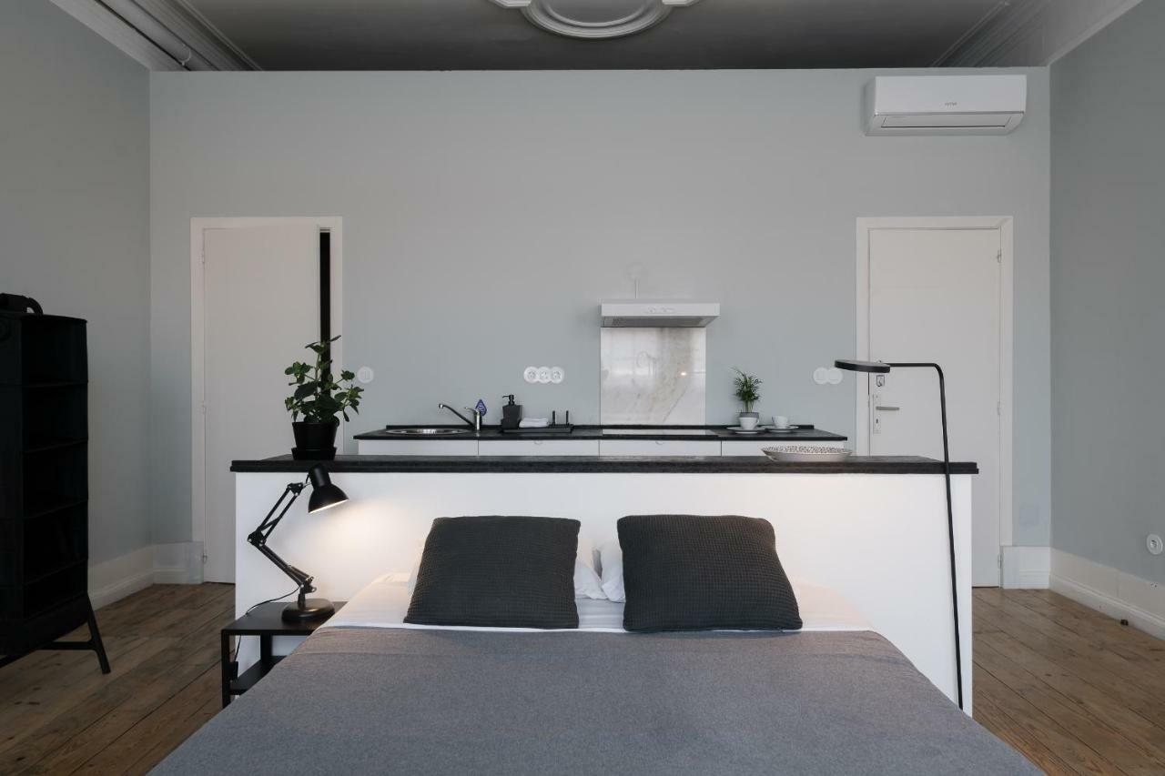 Baixa24 •P2R• Bright Apt In Vibrant Downtown ปอร์โต ภายนอก รูปภาพ
