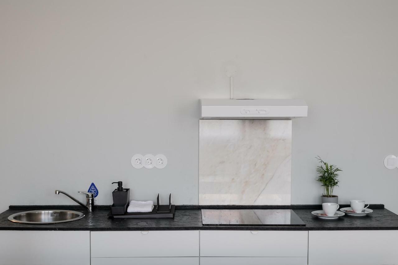 Baixa24 •P2R• Bright Apt In Vibrant Downtown ปอร์โต ภายนอก รูปภาพ